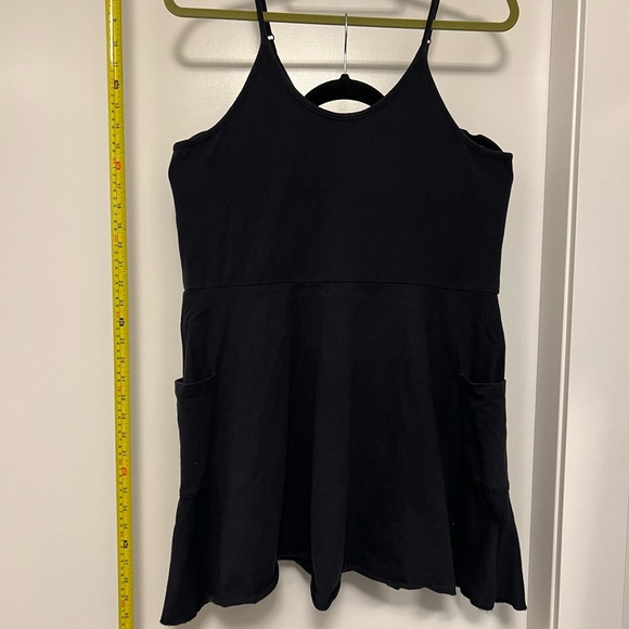 Short Navy dress with pockets - Picture 2 of 3